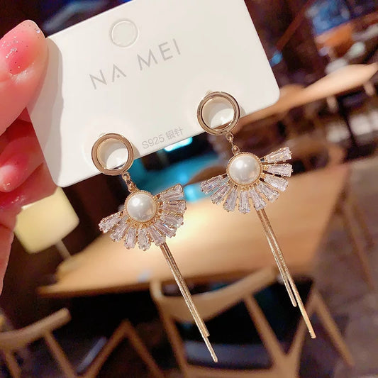 Zelvyn Delicate Floral Stud Earrings – Hypoallergenic S925 Sterling Silver with Blossom Motif