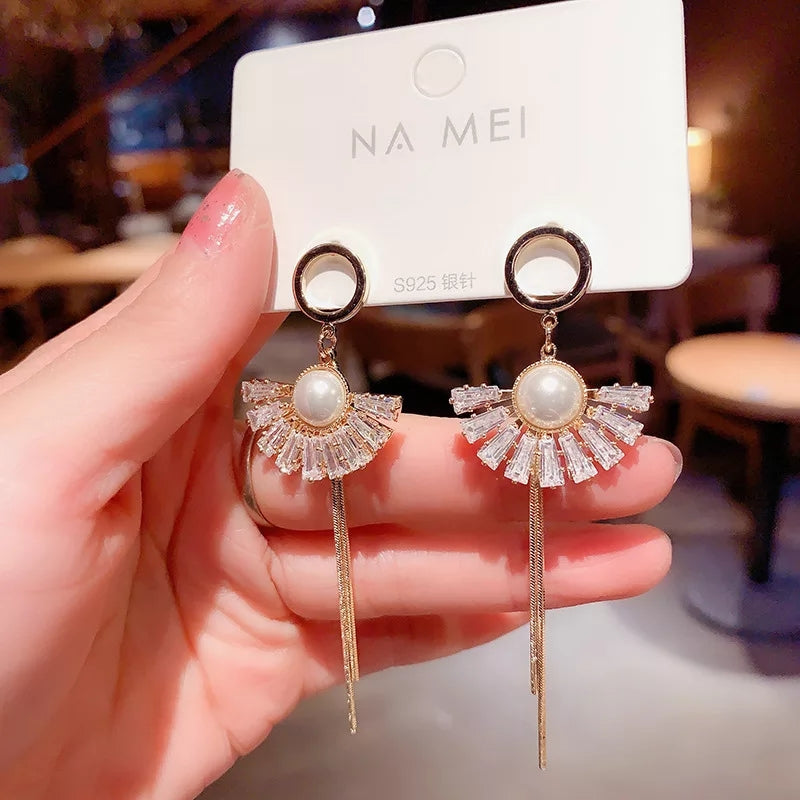 Zelvyn Delicate Floral Stud Earrings – Hypoallergenic S925 Sterling Silver with Blossom Motif